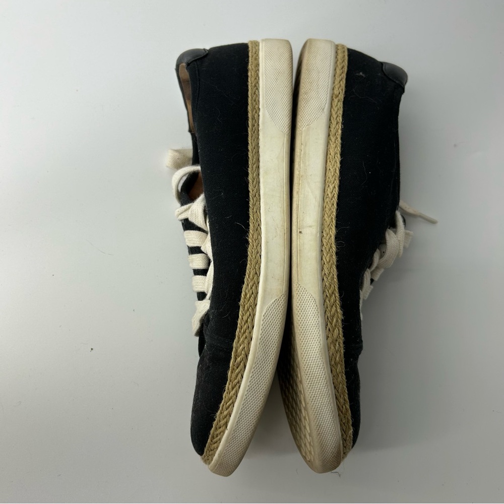 Vionic Black and White Women's Sneakers - Picture 4 of 8